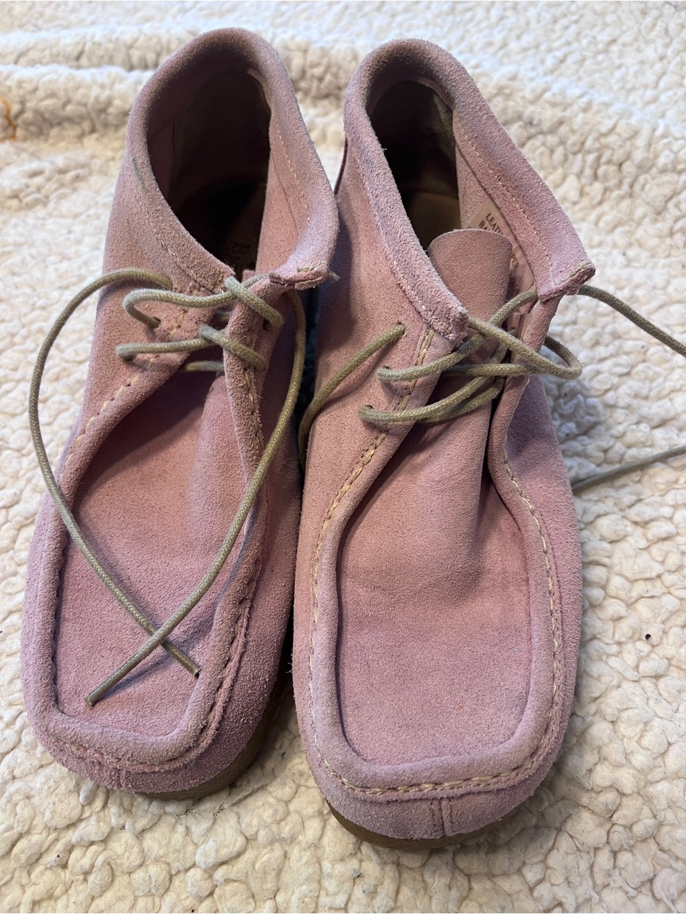 Bjorndal Mauve/Pink Suede Lace-Up Wallabee-Style Shoes